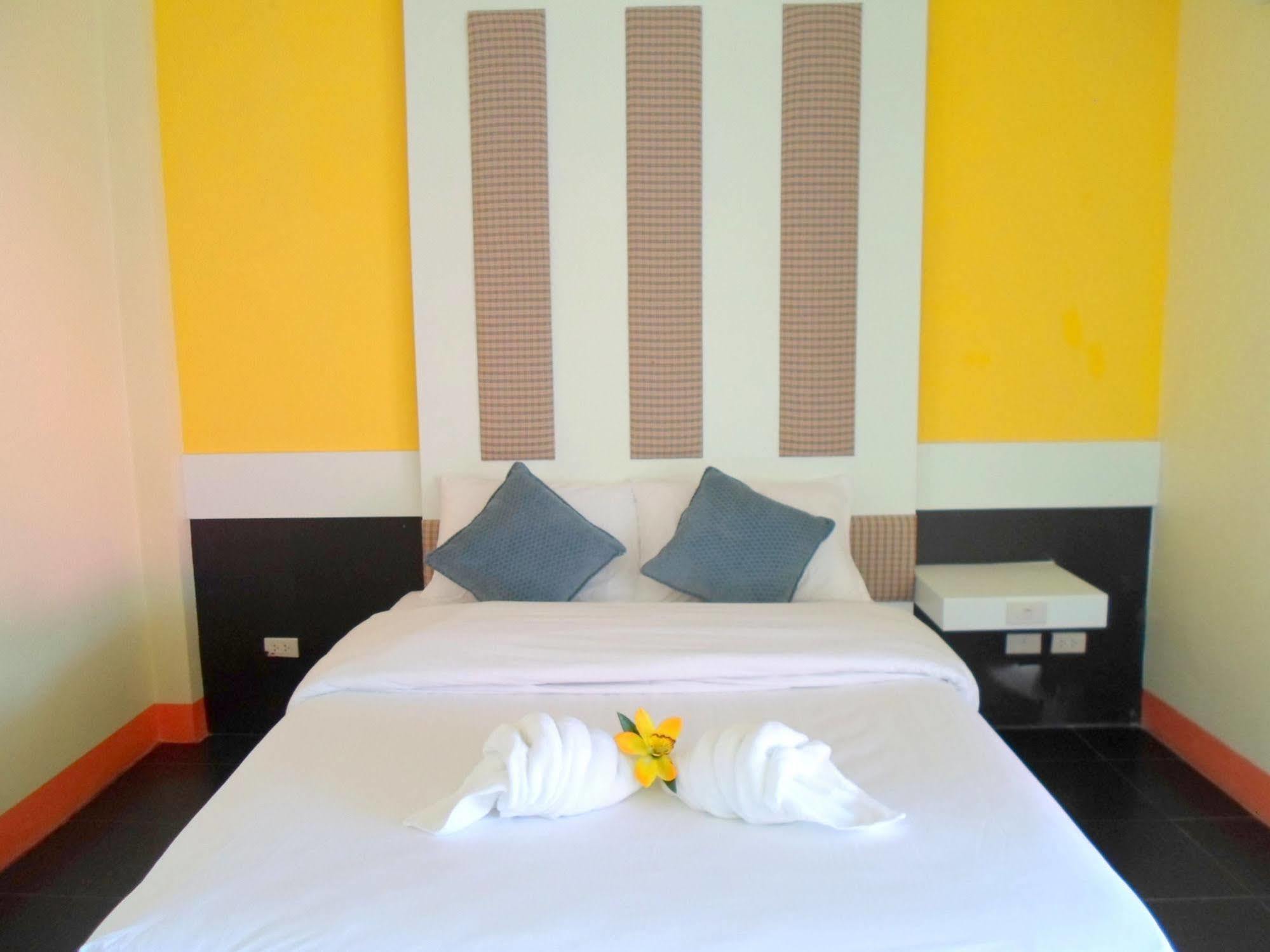 Bantatuk Resort & Restaurant Ban Tha Khun Exterior photo