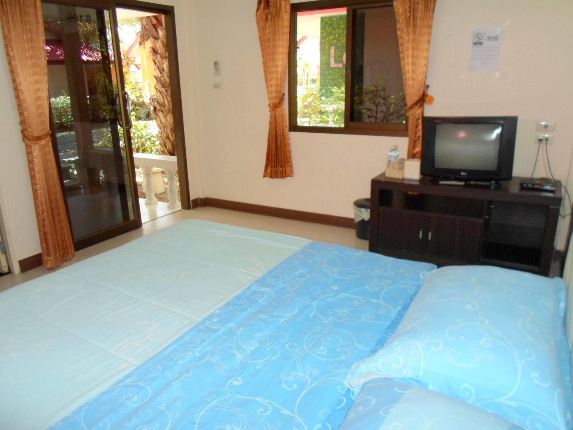 Bantatuk Resort & Restaurant Ban Tha Khun Exterior photo