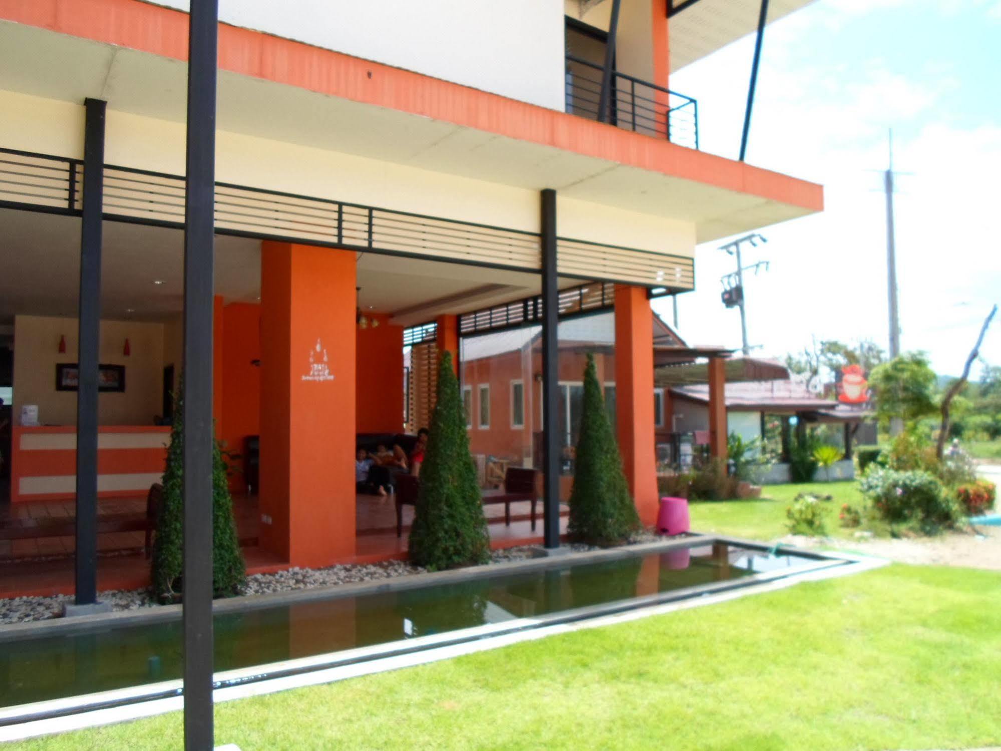 Bantatuk Resort & Restaurant Ban Tha Khun Exterior photo