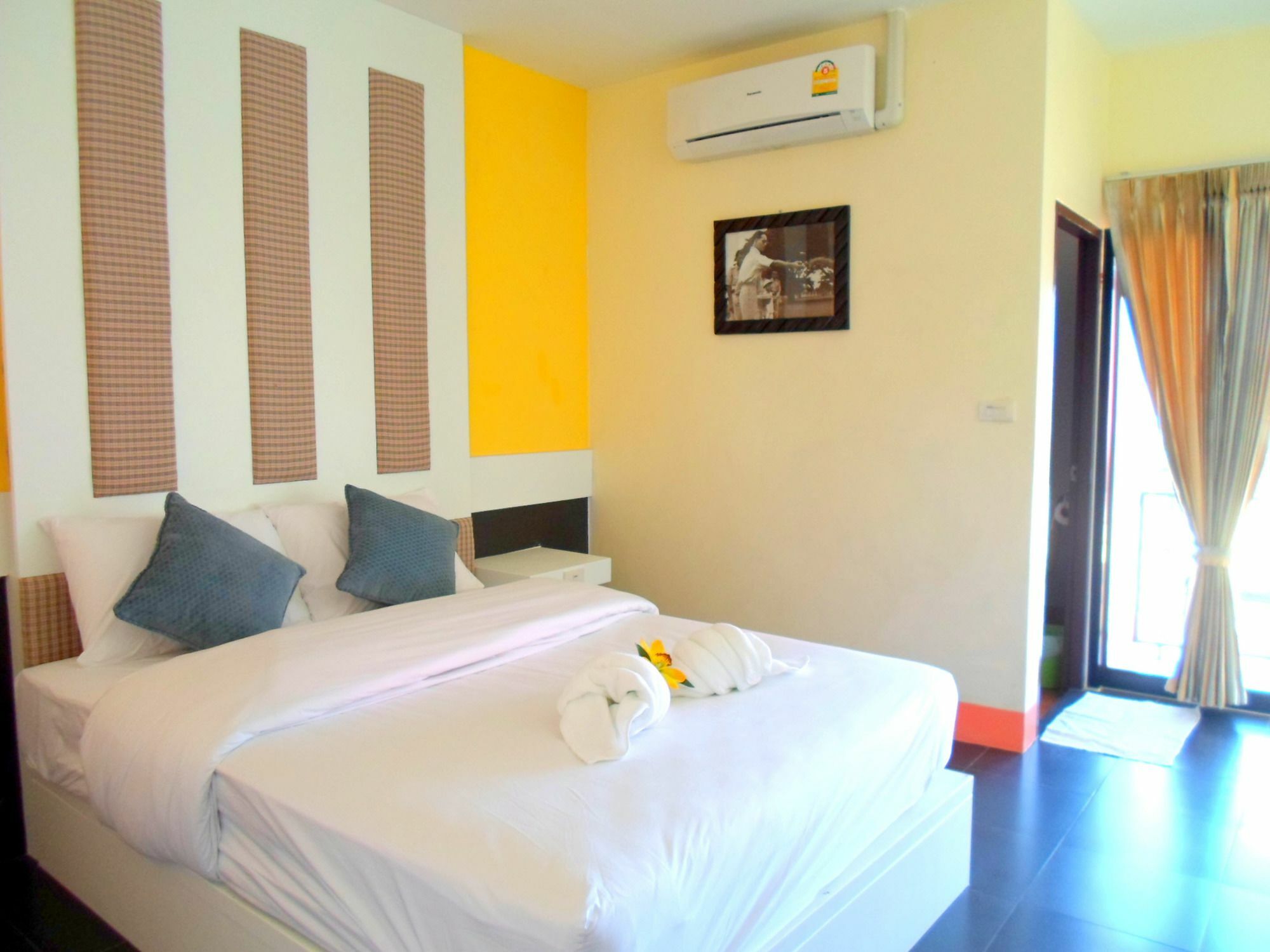 Bantatuk Resort & Restaurant Ban Tha Khun Exterior photo